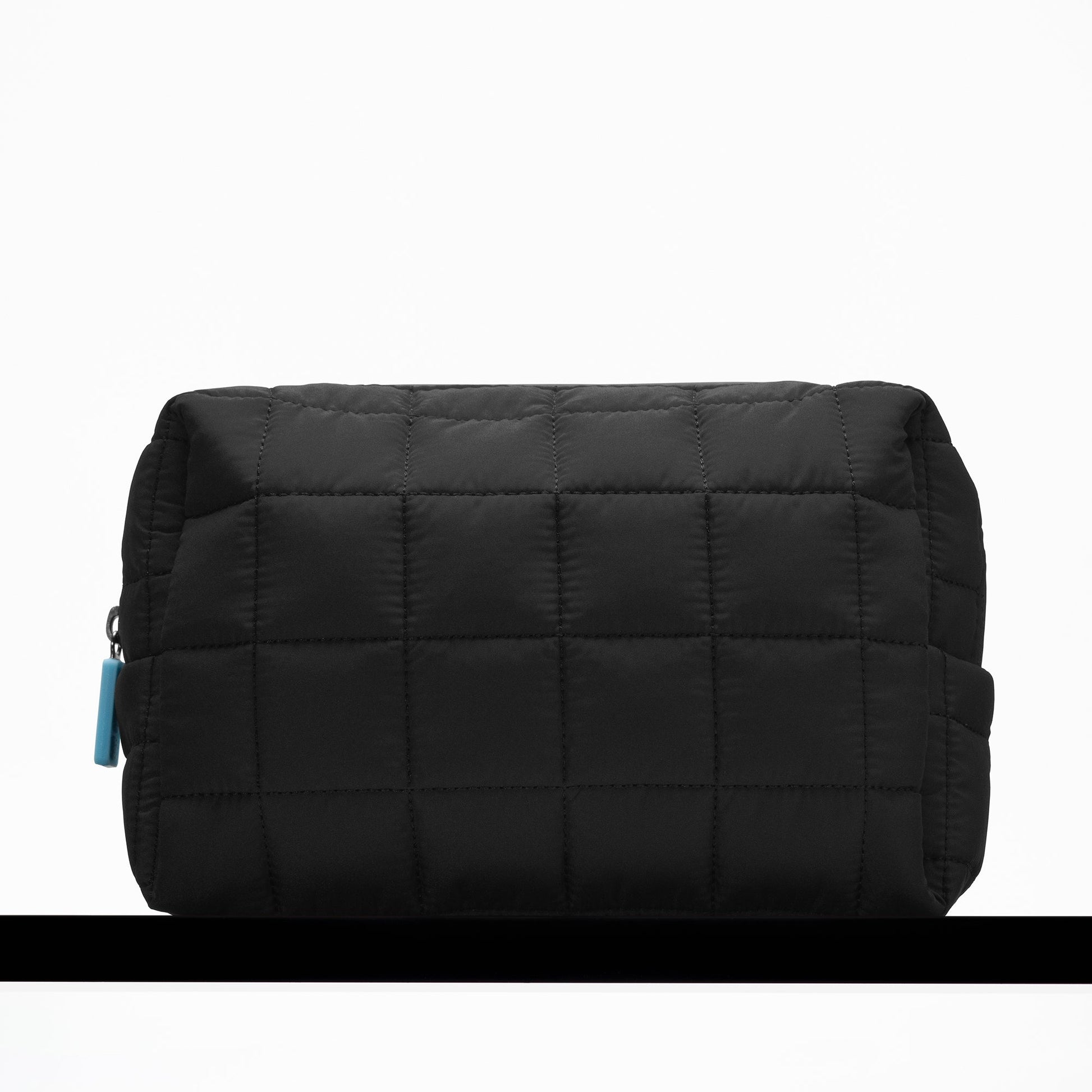 the-inkey-list-washbag-u5 washbag-hydration-04.jpg